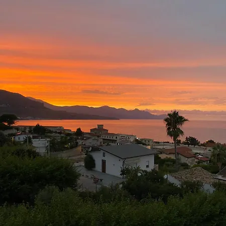 Mare Giuggiola Villa